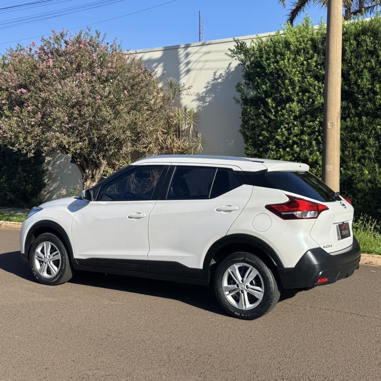 NISSAN Kicks - Foto