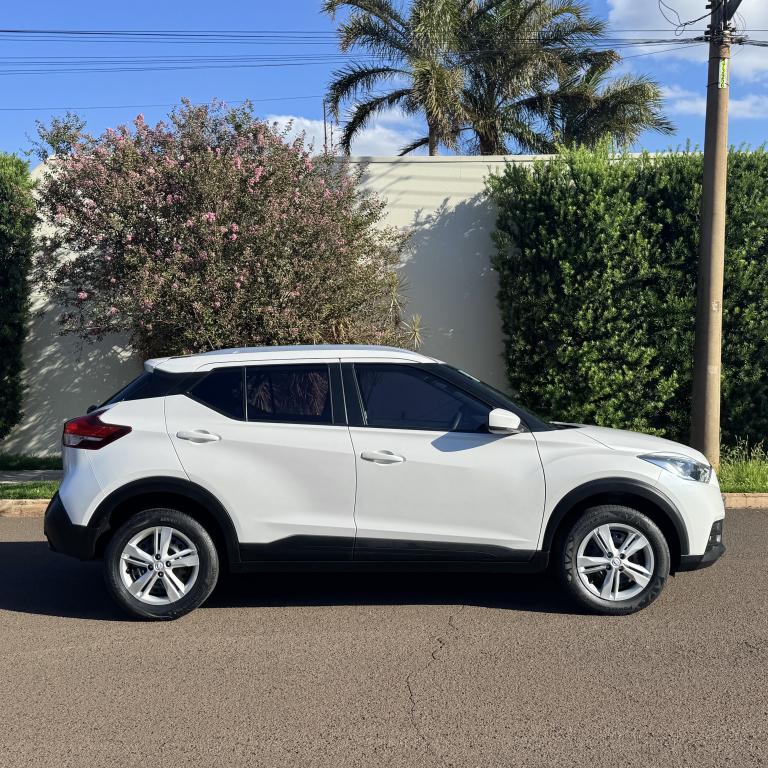 NISSAN Kicks - Foto