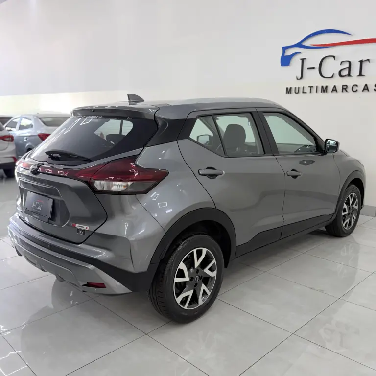 NISSAN Kicks - Foto