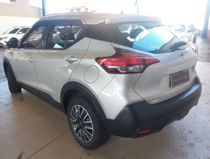 NISSAN Kicks - Foto