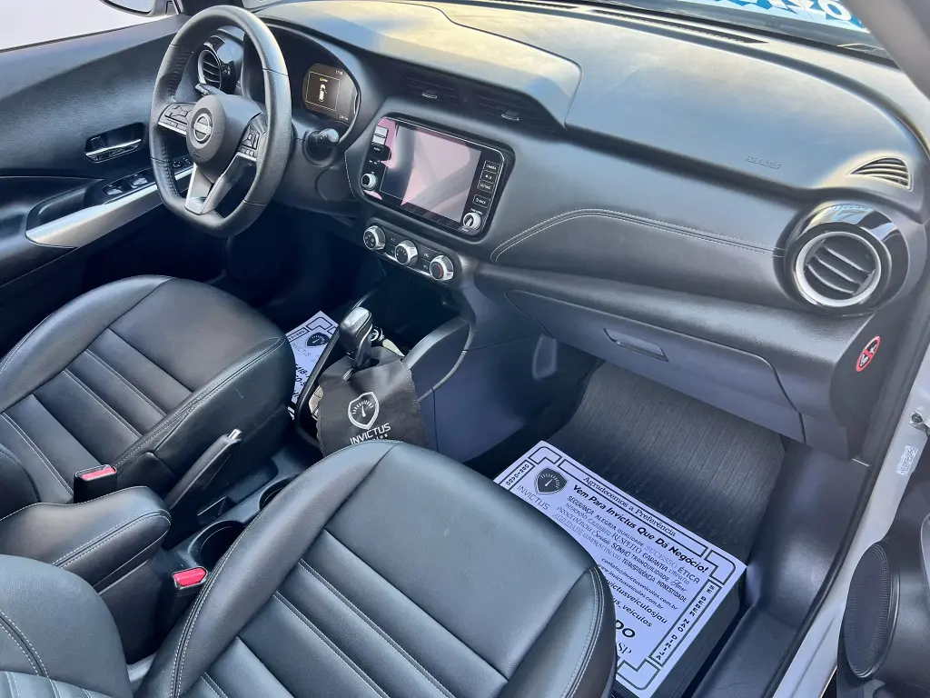 NISSAN Kicks Play - Foto