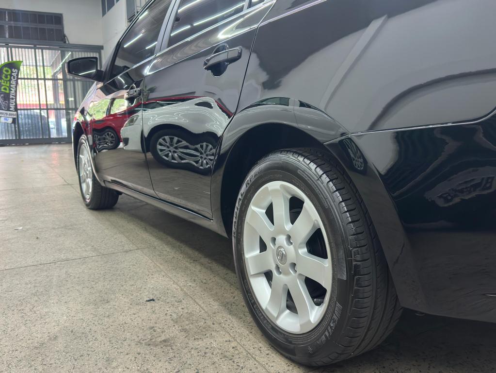 NISSAN Sentra - Foto