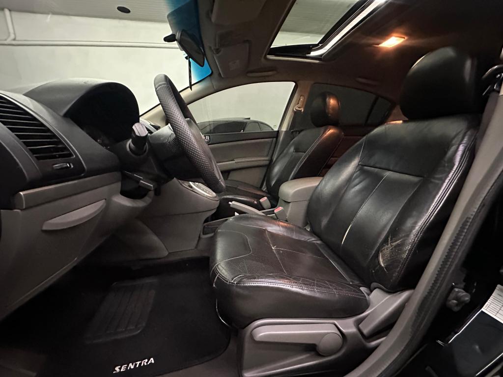 NISSAN Sentra - Foto