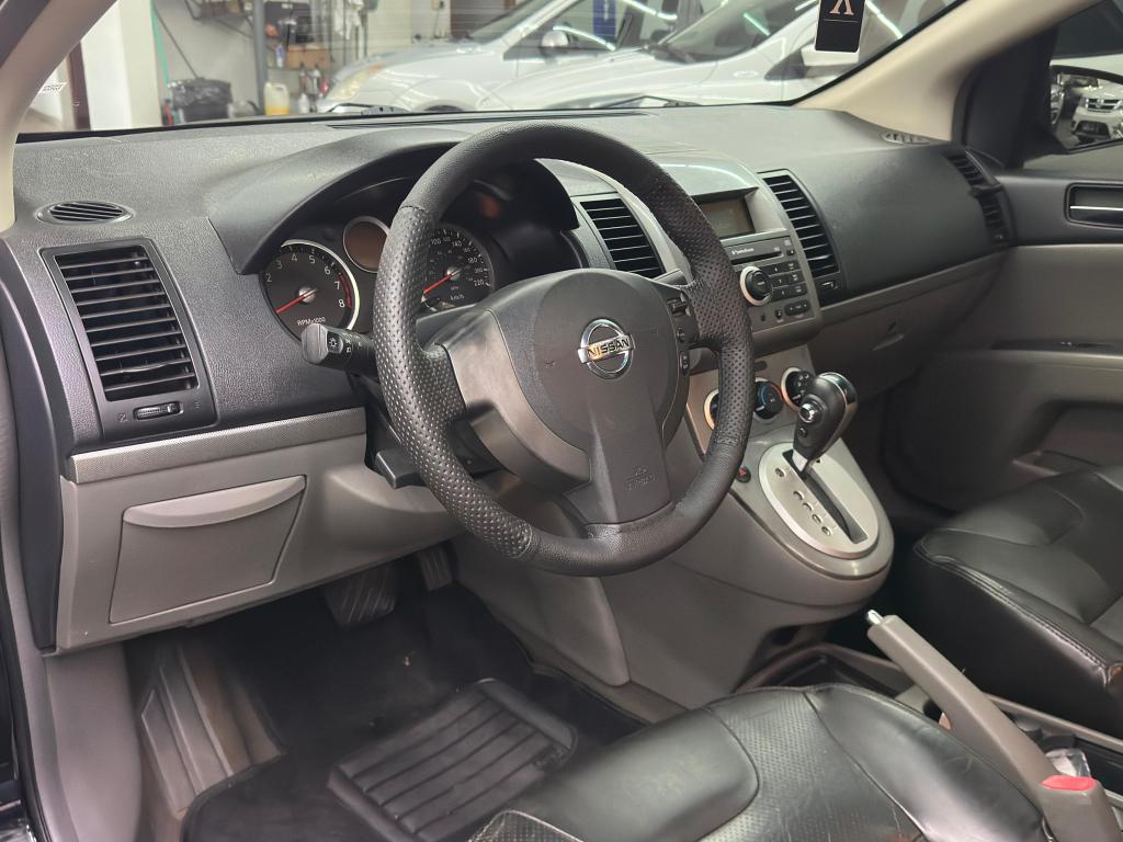 NISSAN Sentra - Foto