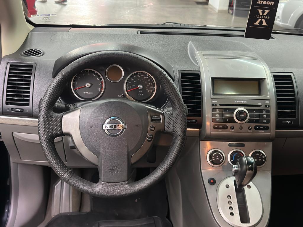 NISSAN Sentra - Foto