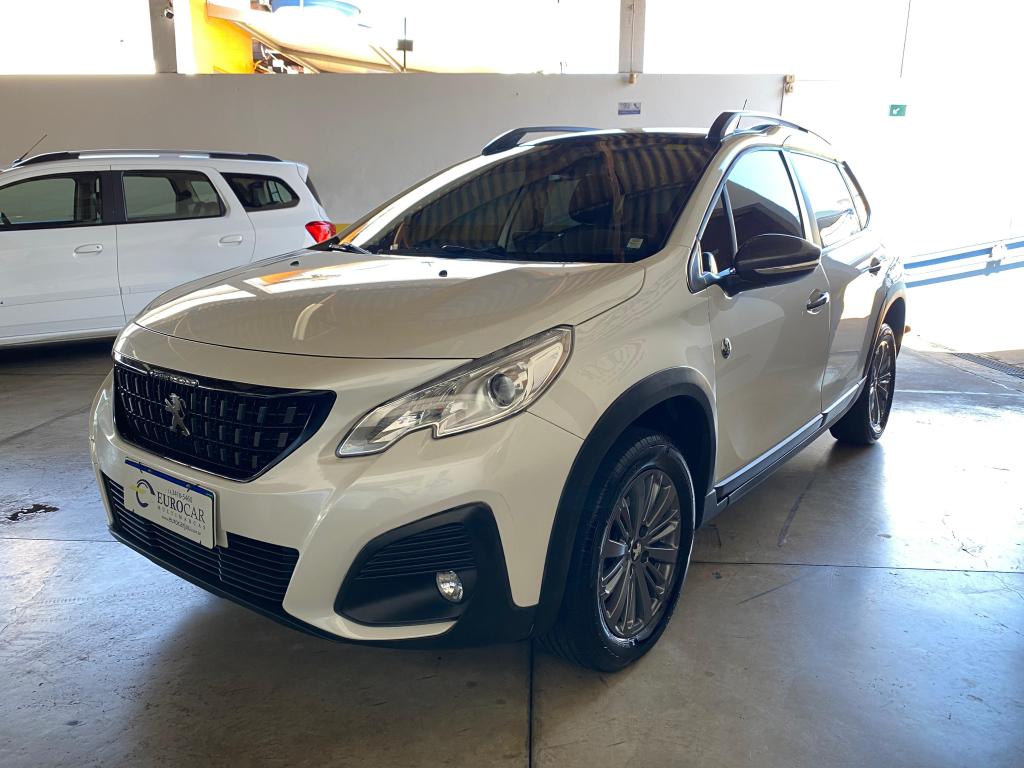 PEUGEOT 2008 - Foto