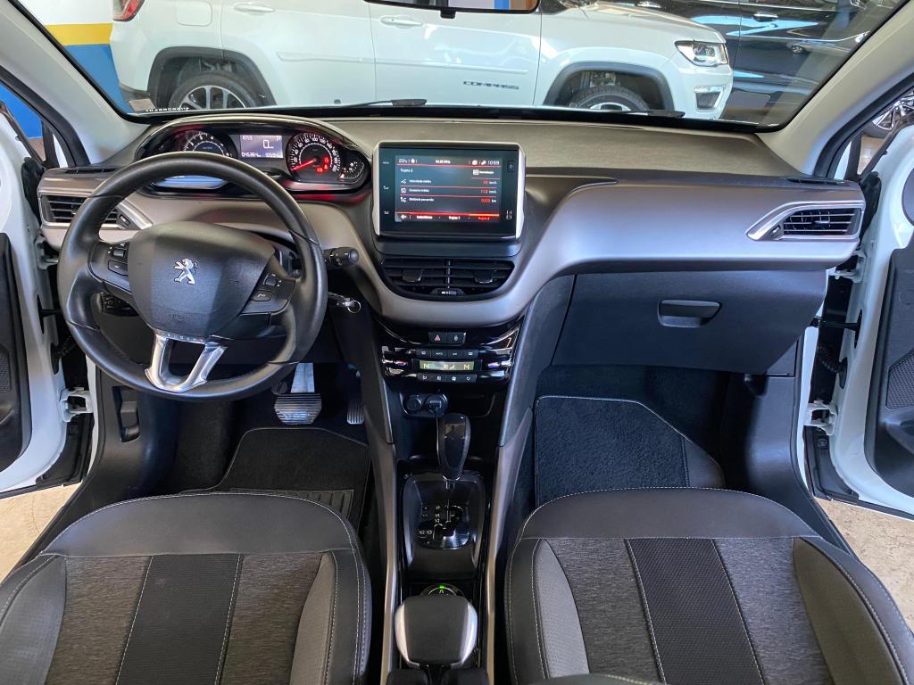 PEUGEOT 2008 - Foto