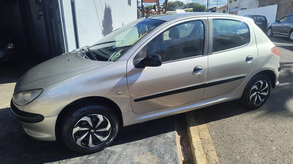PEUGEOT 206 - Foto