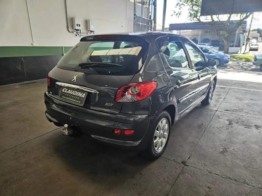 PEUGEOT 207 Hatch - Foto