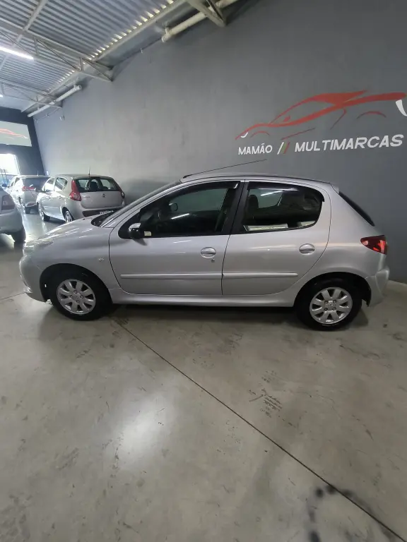 PEUGEOT 207 Hatch - Foto