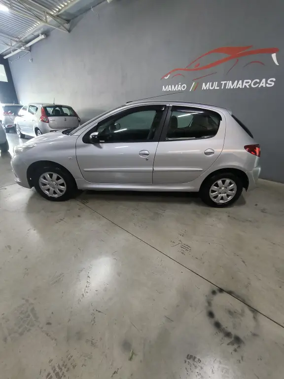 PEUGEOT 207 Hatch - Foto