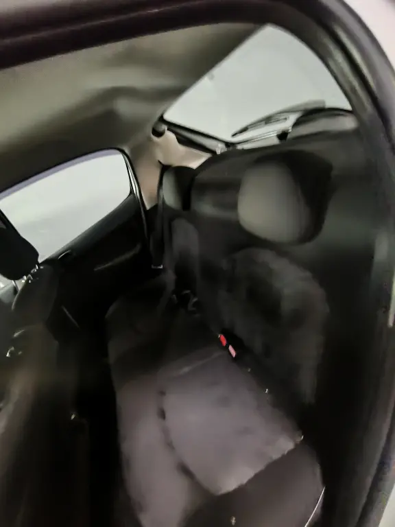 PEUGEOT 207 Hatch - Foto