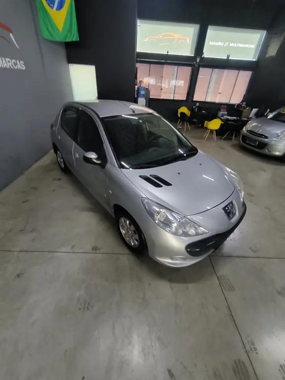 PEUGEOT 207 Hatch - Foto