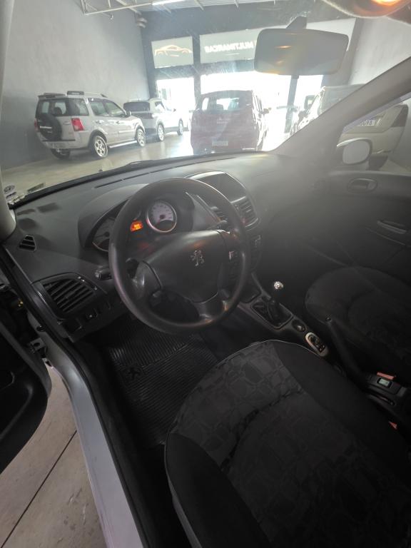 PEUGEOT 207 Hatch - Foto