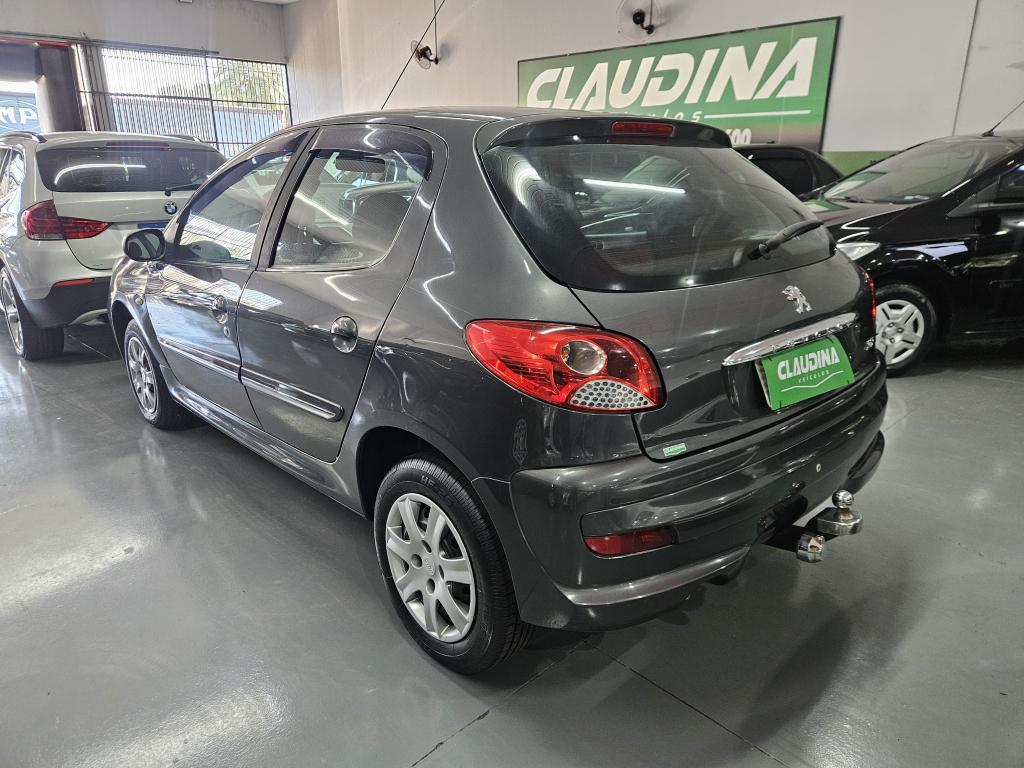 PEUGEOT 207 Hatch - Foto