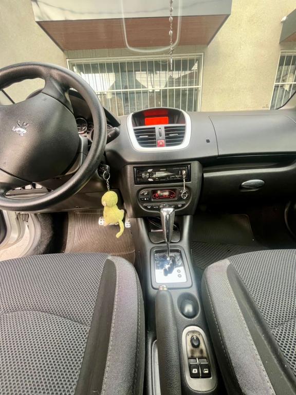 PEUGEOT 207 Hatch - Foto