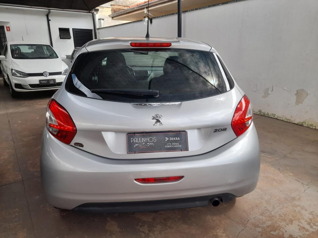PEUGEOT 208 - Foto