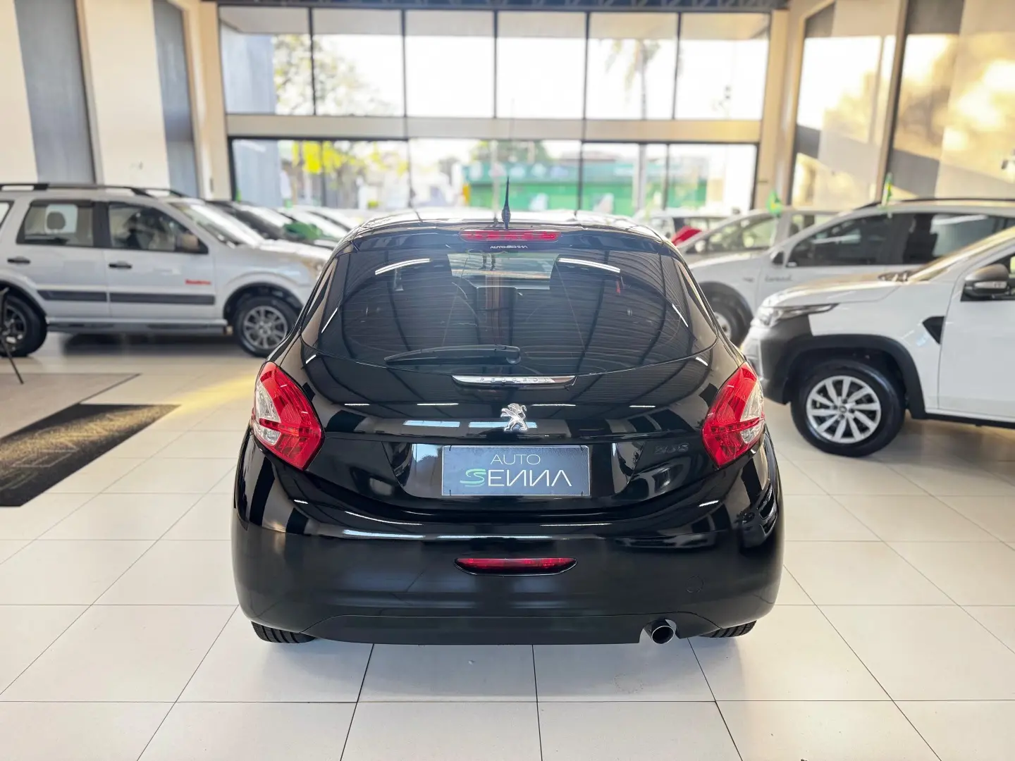 PEUGEOT 208 - Foto