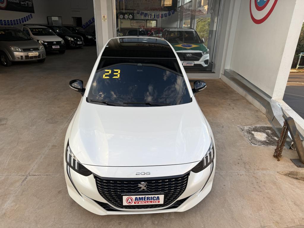 PEUGEOT 208 - Foto