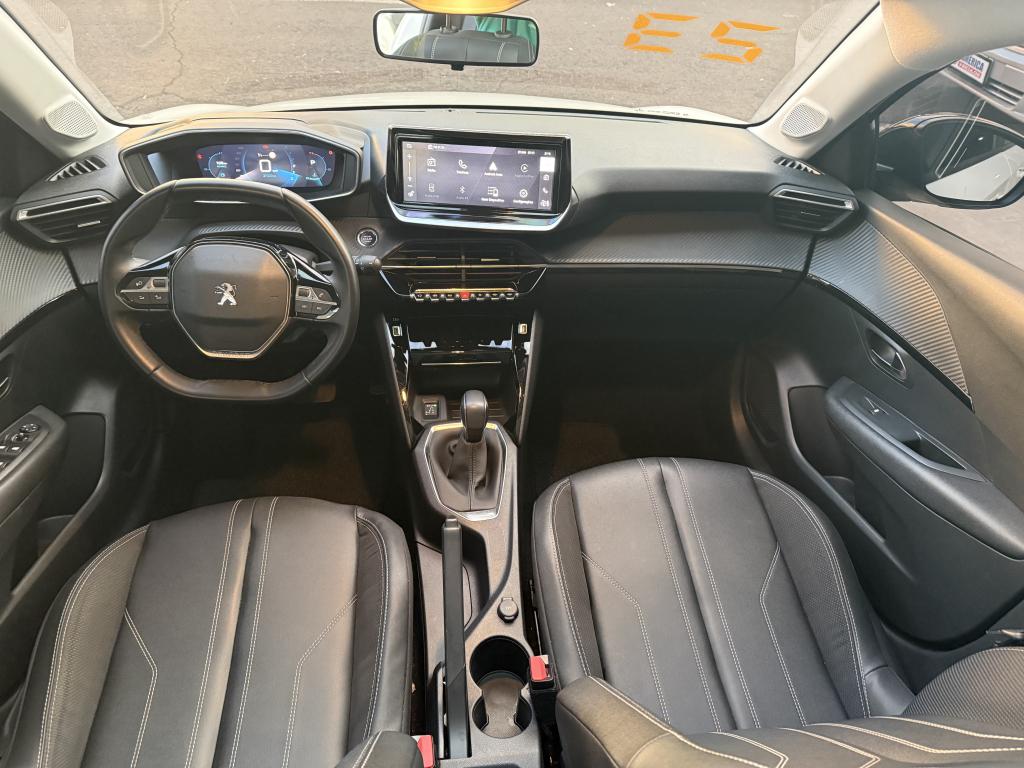 PEUGEOT 208 - Foto