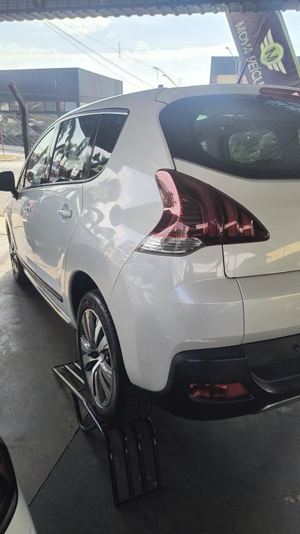 PEUGEOT 3008 - Foto