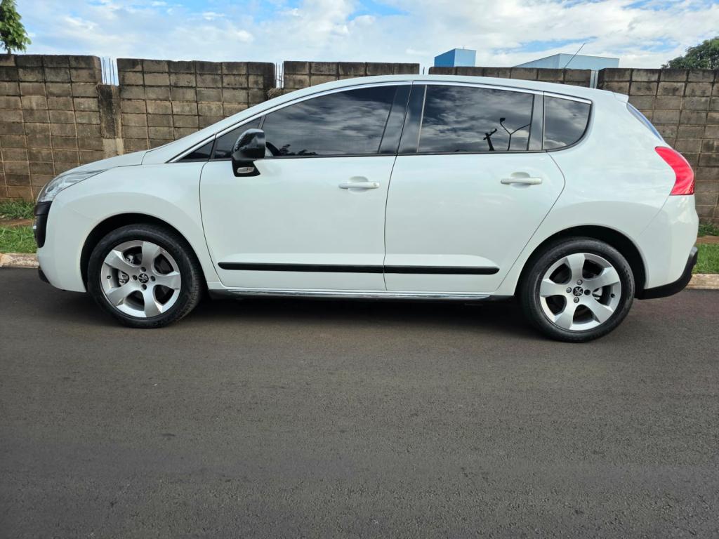 PEUGEOT 3008 - Foto