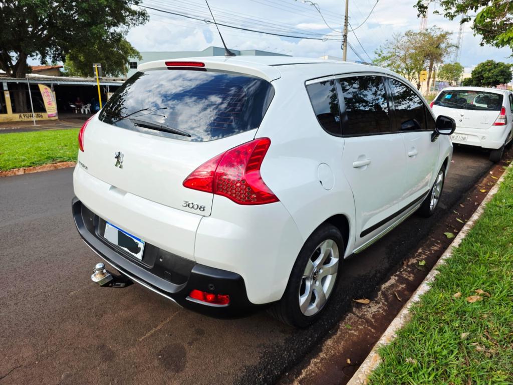PEUGEOT 3008 - Foto