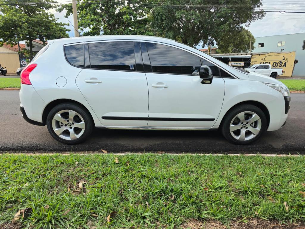 PEUGEOT 3008 - Foto
