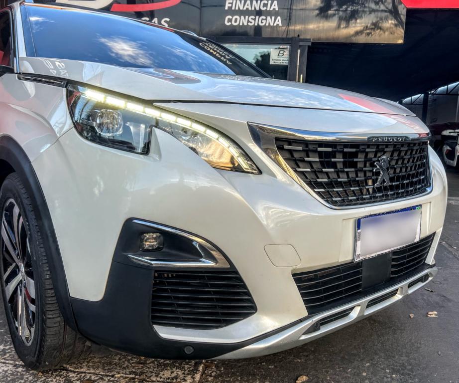 PEUGEOT 3008 - Foto