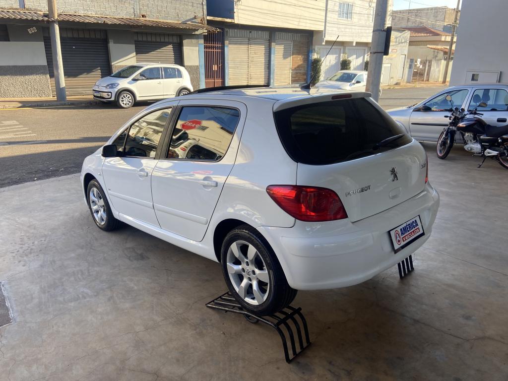 PEUGEOT 307 Hatch - Foto