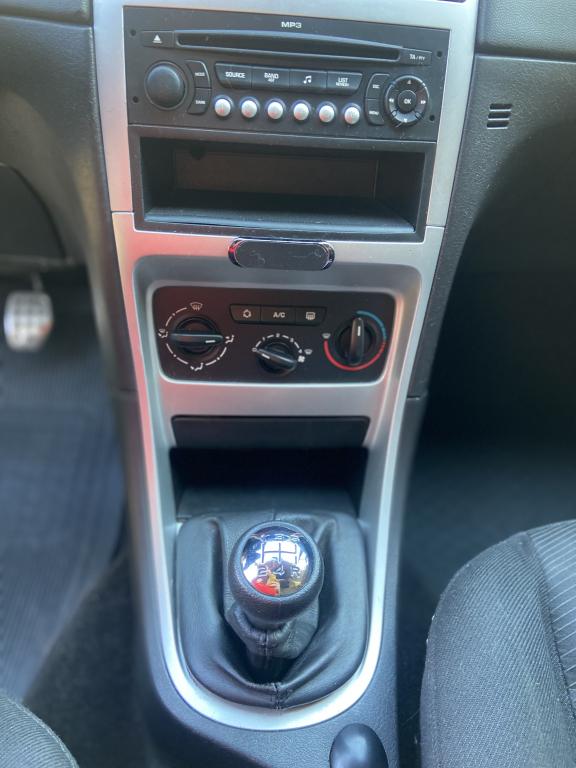 PEUGEOT 307 Hatch - Foto