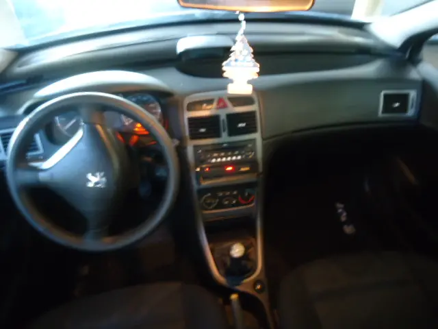 PEUGEOT 307 Hatch - Foto