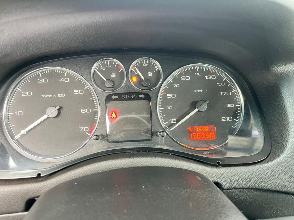 PEUGEOT 307 Hatch - Foto