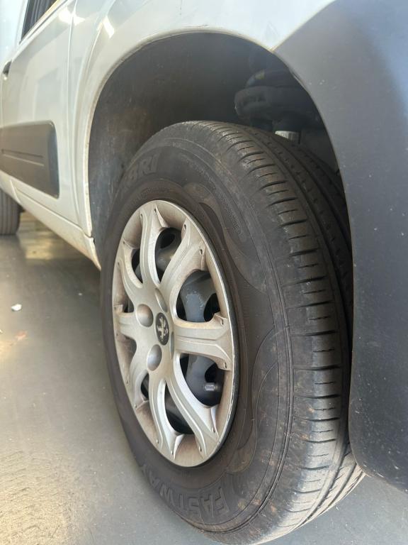 PEUGEOT Partner Rapid - Foto