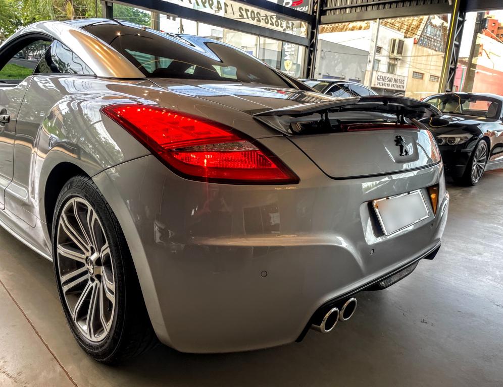 PEUGEOT RCZ - Foto