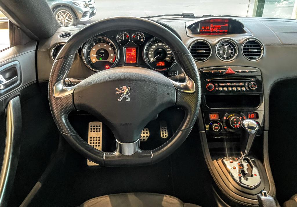 PEUGEOT RCZ - Foto