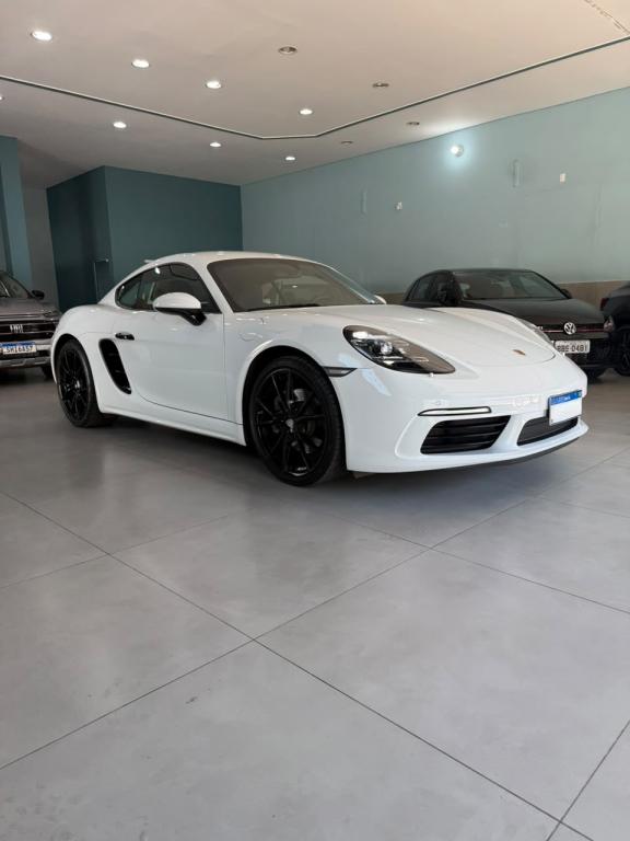 PORSCHE 718 - Foto