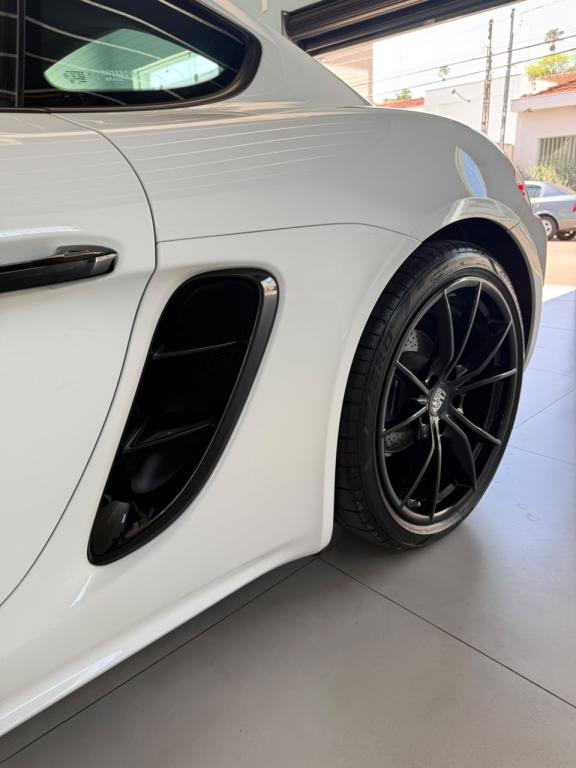 PORSCHE 718 - Foto