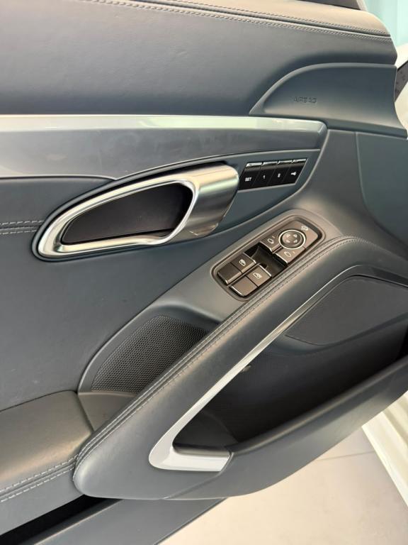 PORSCHE 718 - Foto