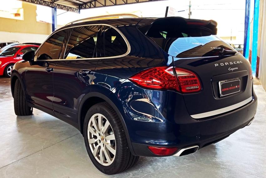 PORSCHE Cayenne - Foto