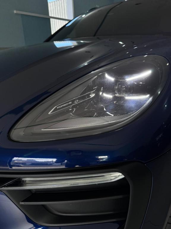 PORSCHE Macan - Foto