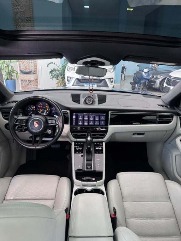 PORSCHE Macan - Foto