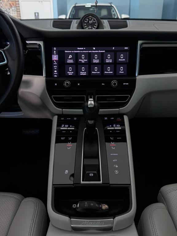 PORSCHE Macan - Foto