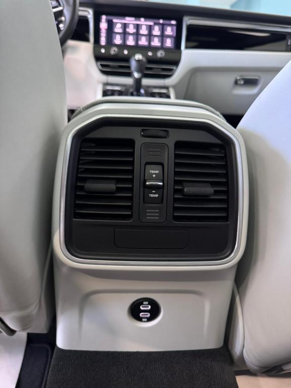 PORSCHE Macan - Foto