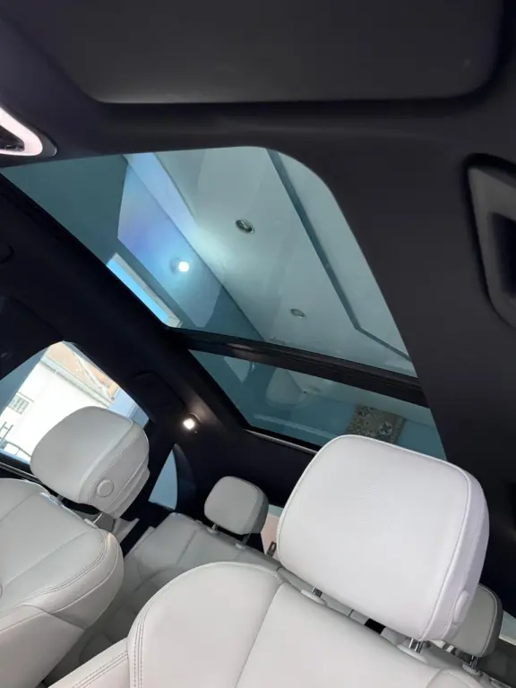 PORSCHE Macan - Foto