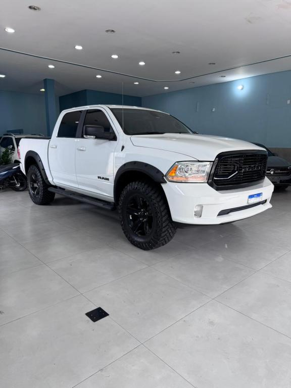 RAM 1500 - Foto