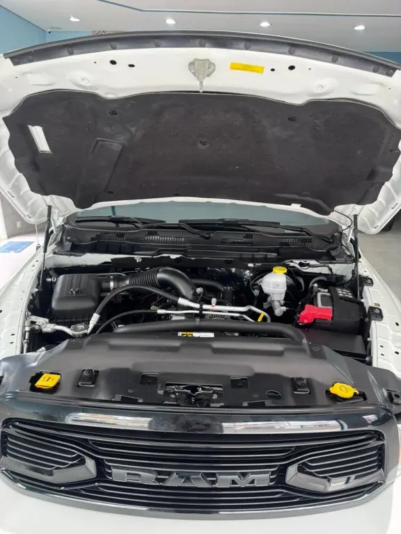 RAM 1500 - Foto