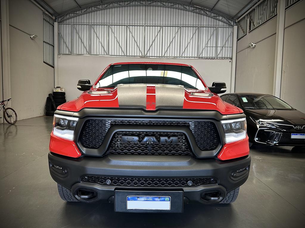 RAM 1500 - Foto