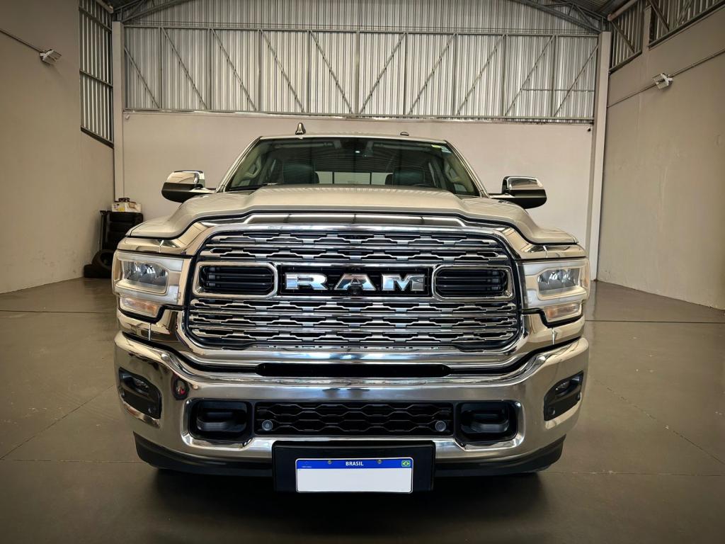RAM 2500 - Foto