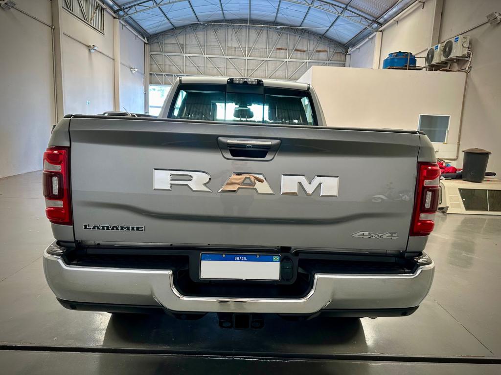 RAM 2500 - Foto